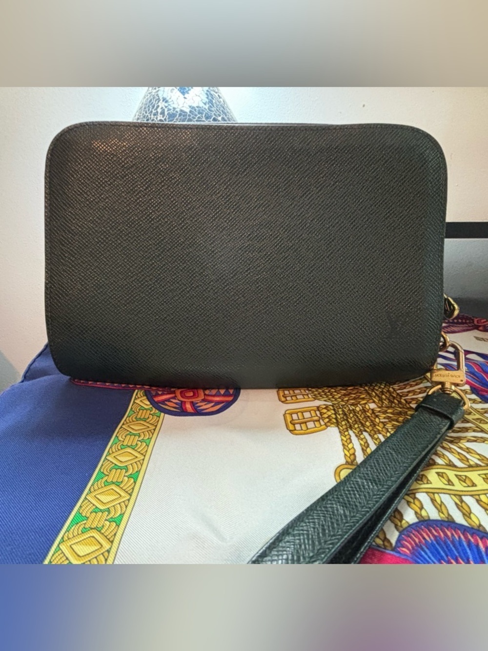 Authentic Louis Vuitton Taiga Baikal in Epicea (Green) – Exceptional Condition